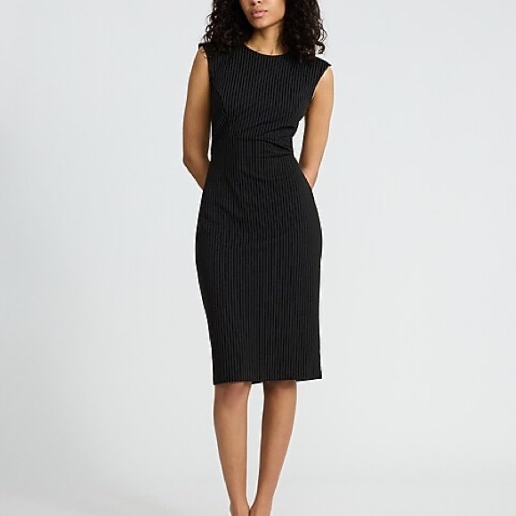 NWT Express Crew Neck Cap Sleeve Back Zipper Midi Sheath Dress Black Size 8 - Picture 2 of 10